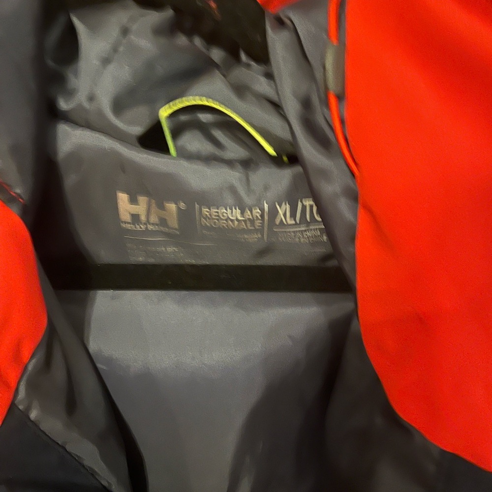 Helly Hansen Ski Jacket - image 2